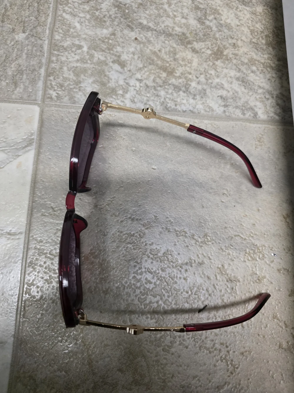 Women’s Red Square Sunglasses with Gold Bee Detail